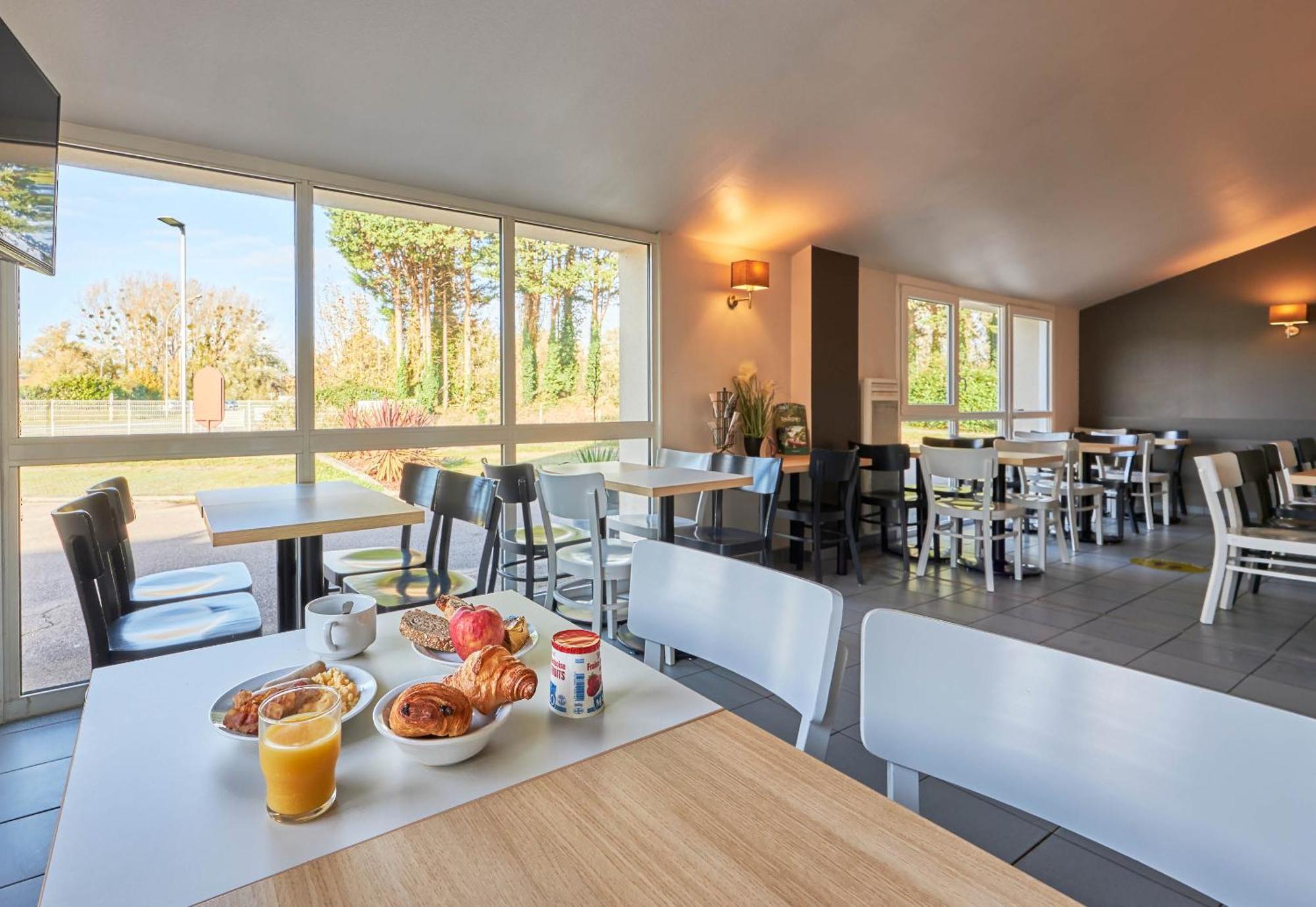 B&B Hotel Honfleur La Rivière-Saint-Sauveur Exteriör bild