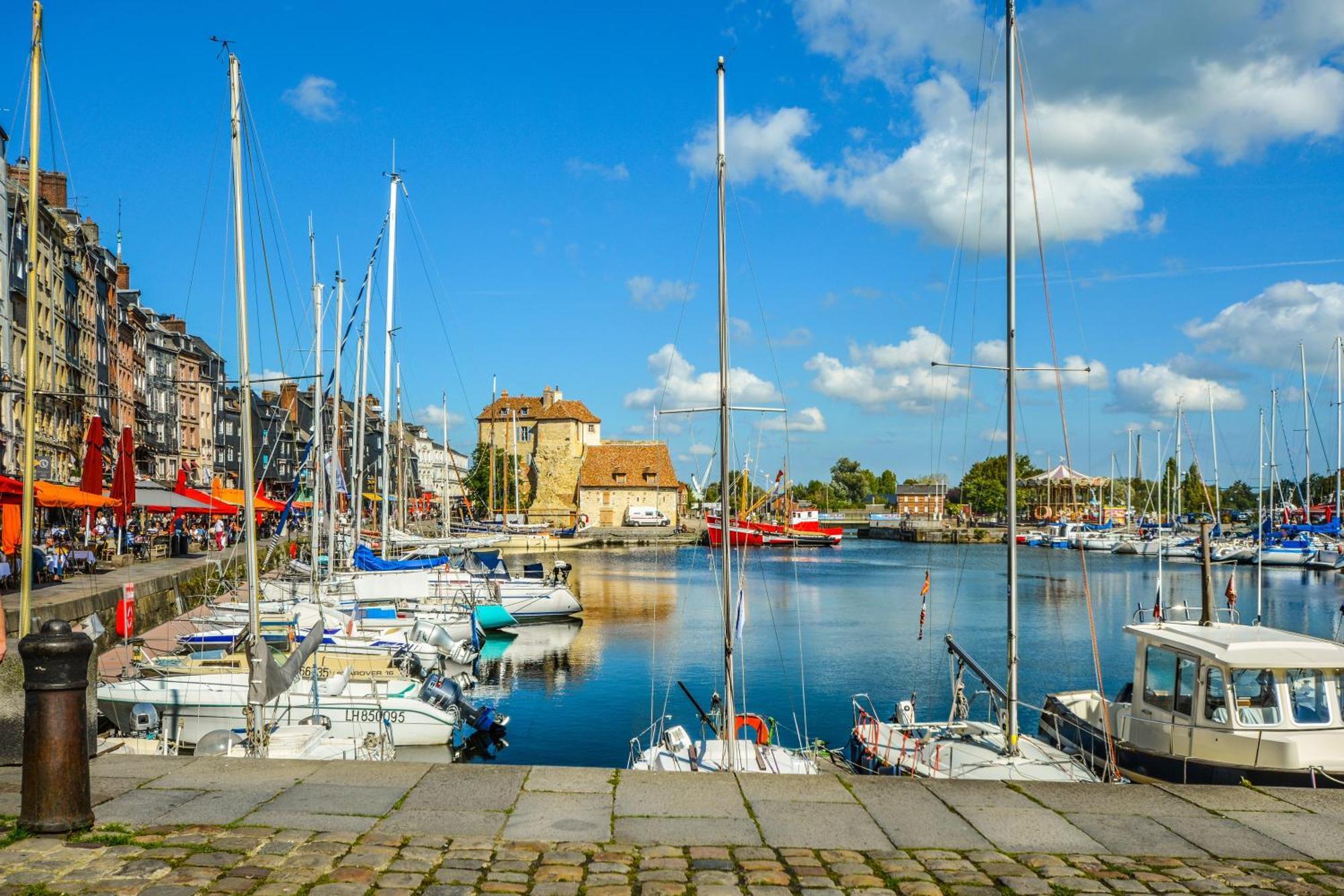 B&B Hotel Honfleur La Rivière-Saint-Sauveur Exteriör bild