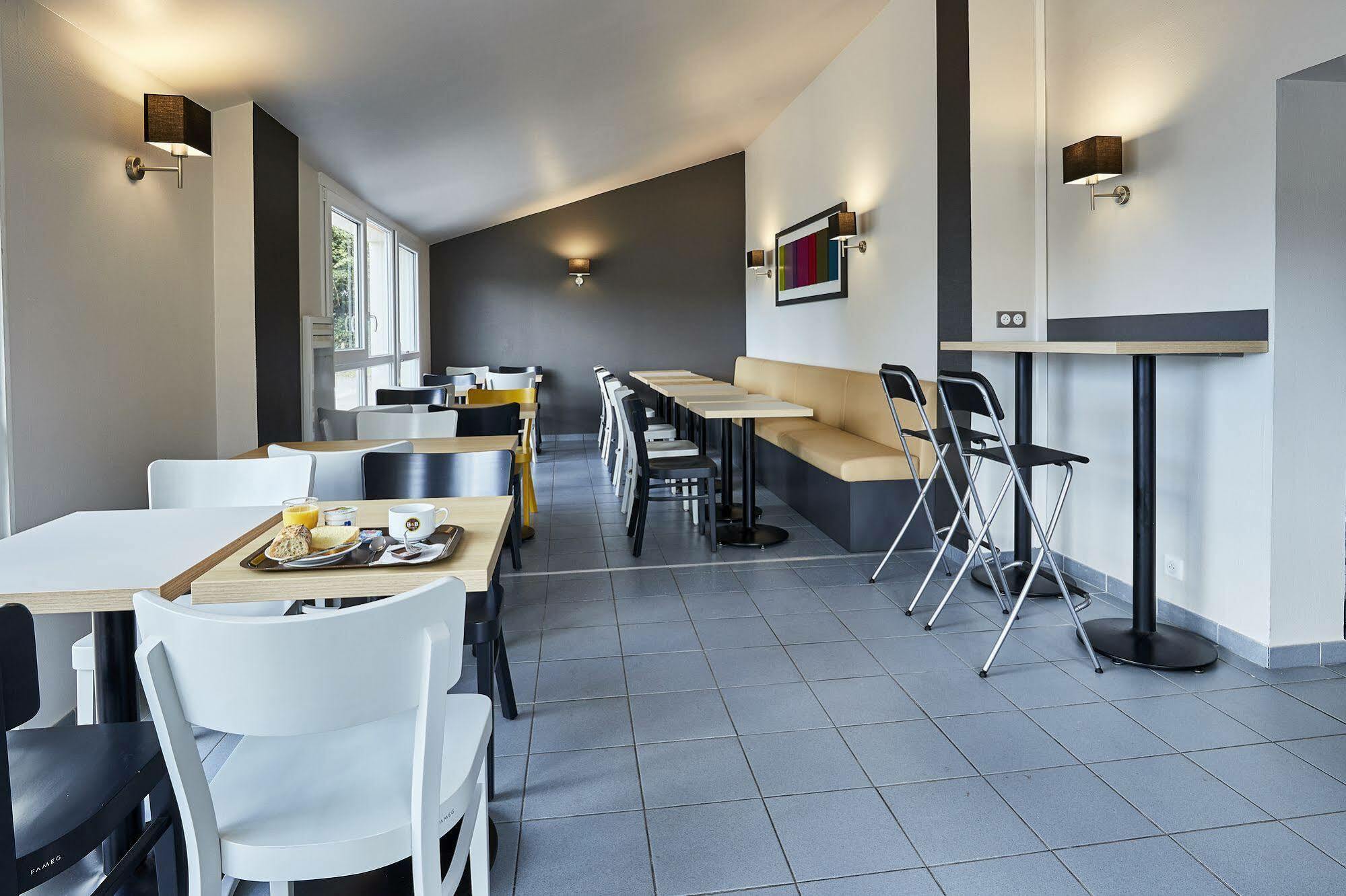 B&B Hotel Honfleur La Rivière-Saint-Sauveur Exteriör bild